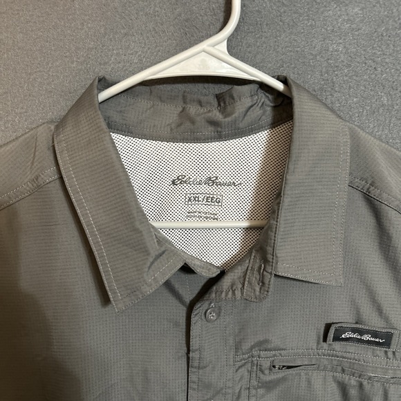 Eddie Bauer Men's Short Sleeve Woven Tech Shirt Size XXL Grey Hiking Fishing - Picture 3 of 10